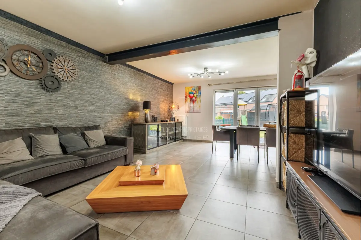 Villa à vendre à Leers-et-Fosteau 6530 309000.00€ 3 chambres 157.00m² - annonce 705094