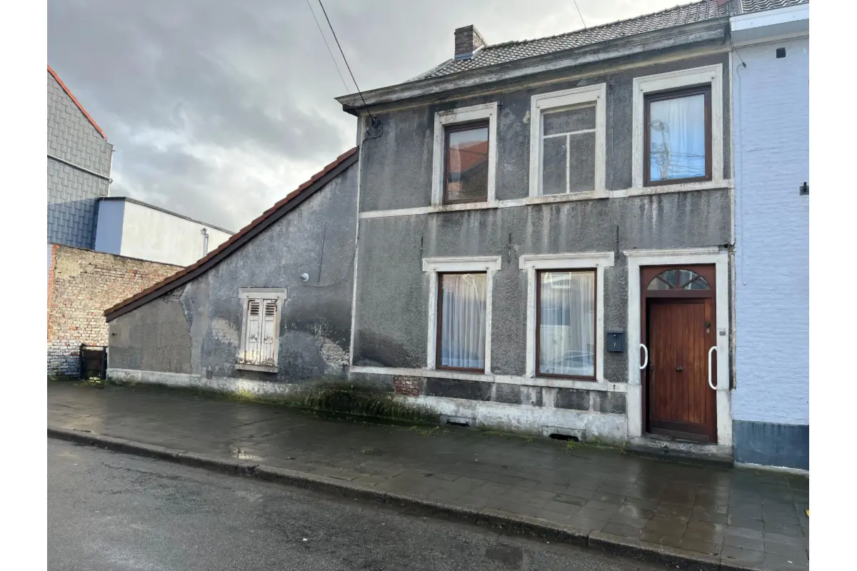 Maison à vendre à Jumet 6040 90000.00€ 3 chambres 135.00m² - annonce 705494