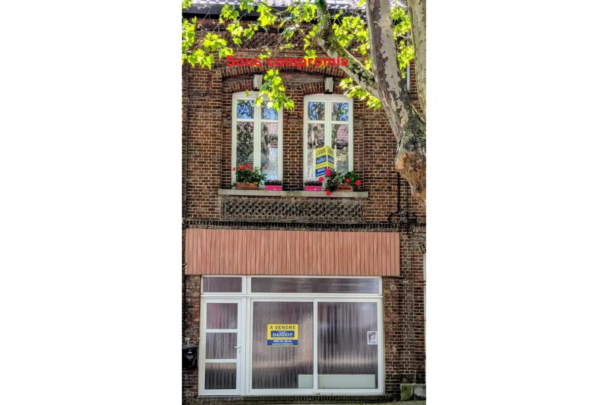 Maison à vendre à Monceau-sur-Sambre 6031 150000.00€ 2 chambres m² - annonce 706065