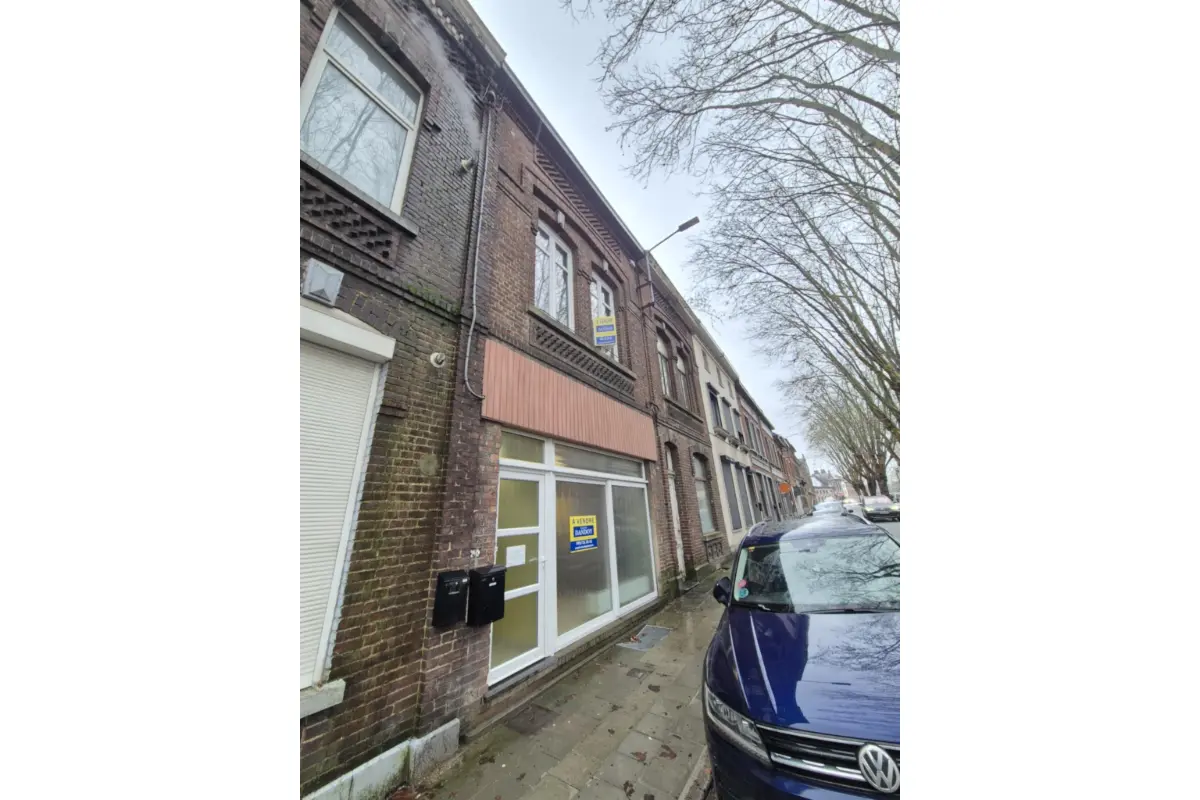 Maison à vendre à Monceau-sur-Sambre 6031 150000.00€ 2 chambres m² - annonce 706065