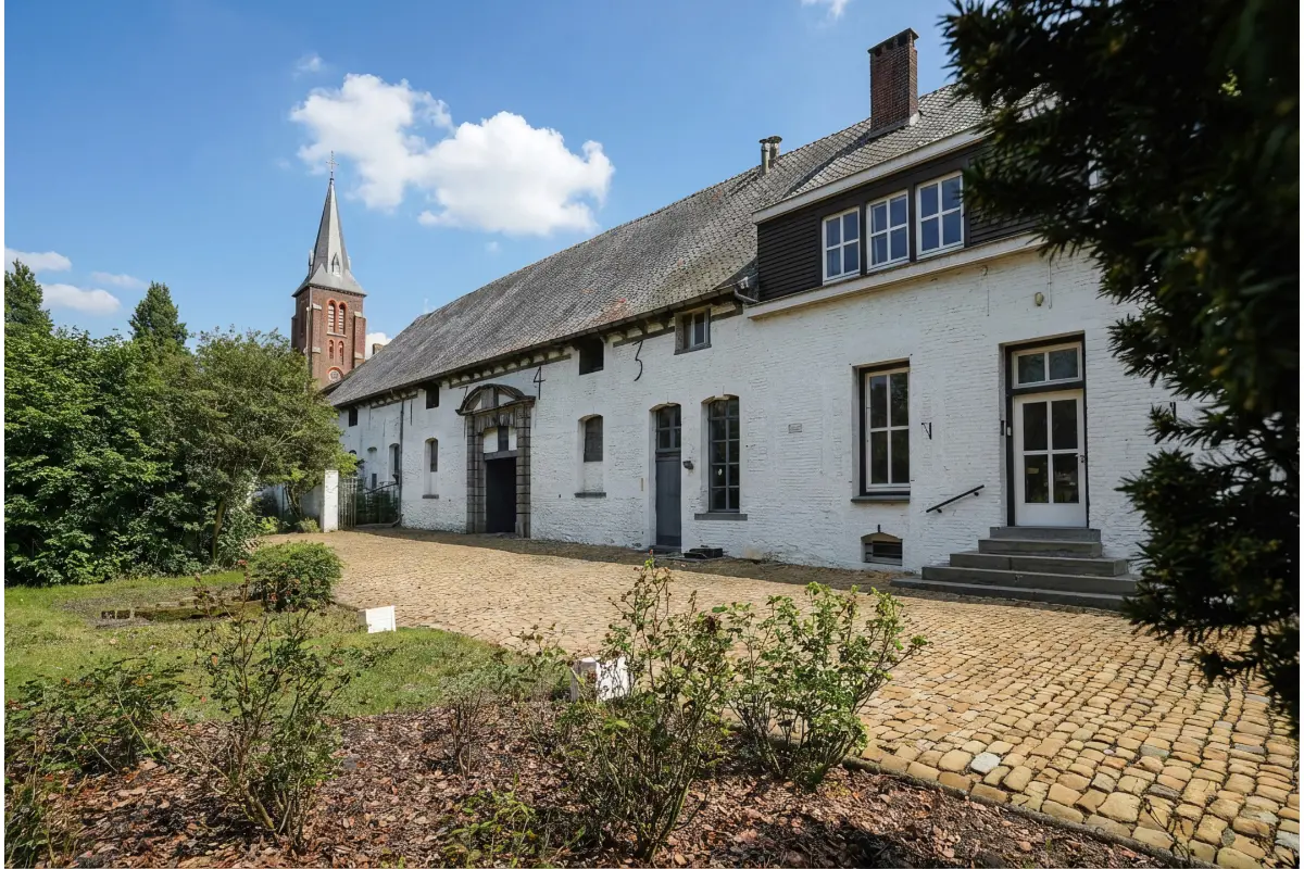 Maison à vendre à Ghislenghien 7822 945000.00€ 13 chambres 657.00m² - annonce 706095