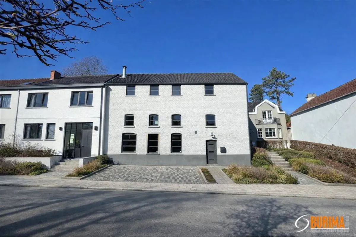 Maison à  à Plancenoit 1380 525000.00€ 4 chambres 213.00m² - annonce 726646