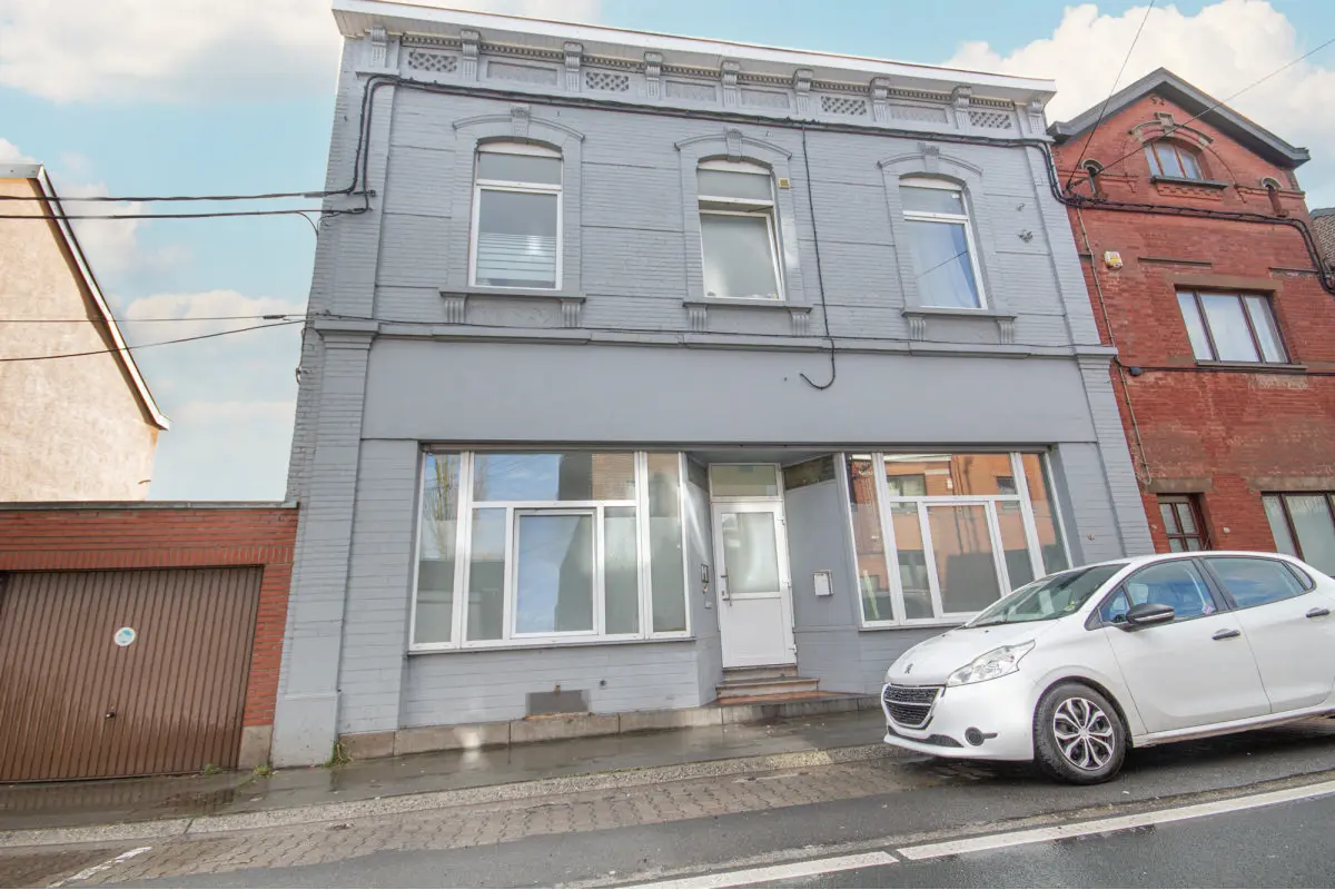 Immeuble de rapport - Immeuble à appartement à vendre à Montignies-sur-Sambre 6061 548000.00€ 9 chambres 329.00m² - annonce 707182