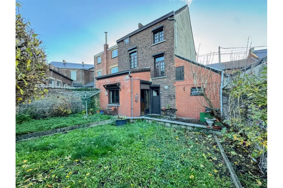 Maison à vendre à Mont-sur-Marchienne 6032 165000.00€ 4 chambres 145.00m² - annonce 708660