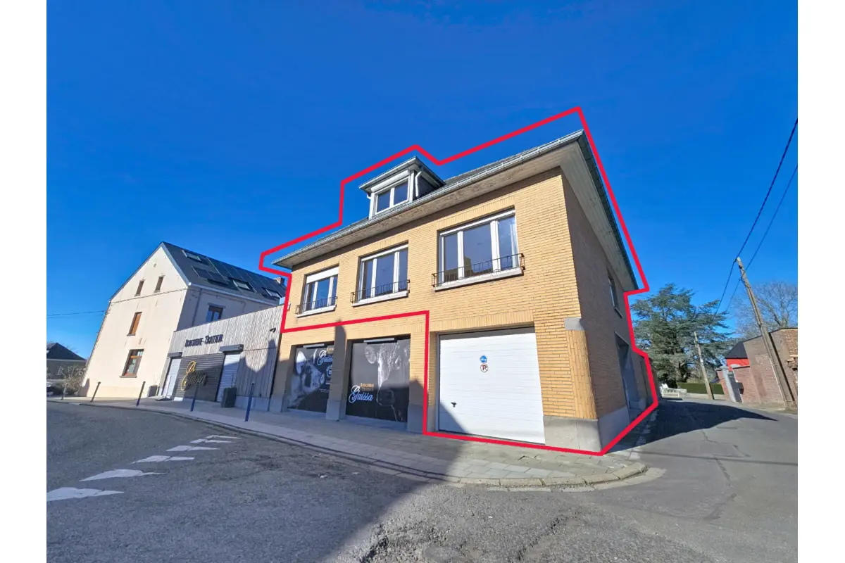 Triplex à louer à Bassilly 7830 1150.00€ 4 chambres 230.00m² - annonce 709386