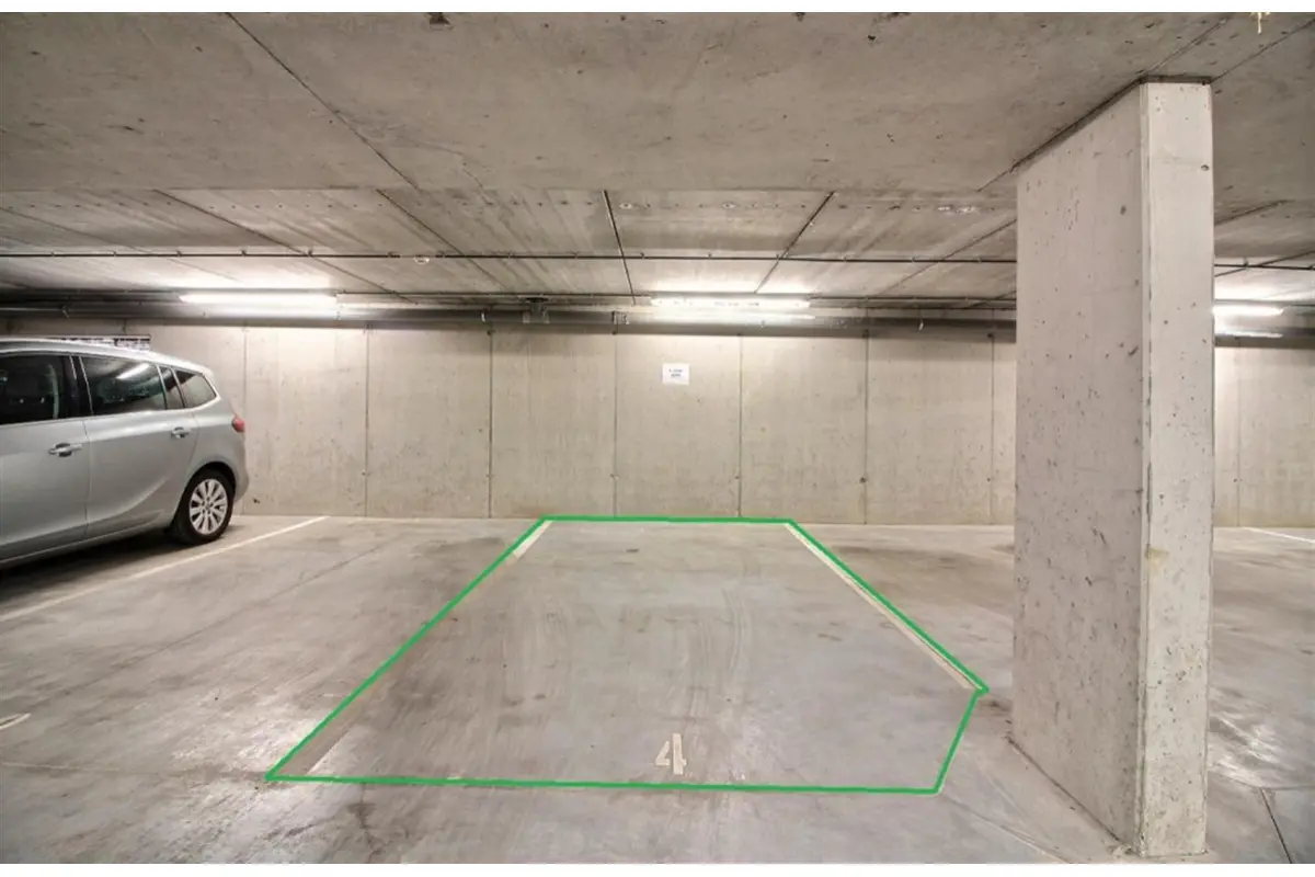 Parking à louer à Tournai 7500 85.00€  chambres m² - annonce 709828