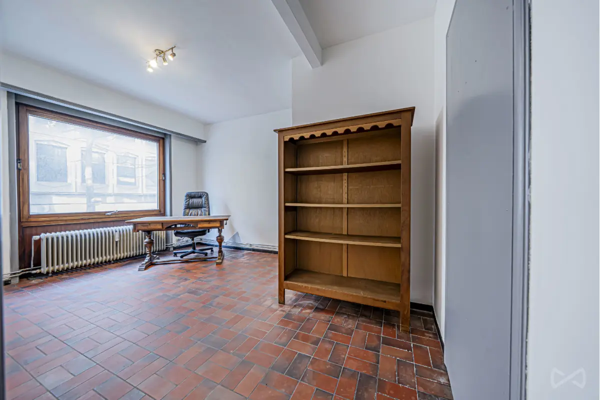 Studio à vendre à Mons 7000 60000.00€ 0 chambres 35.00m² - annonce 711375