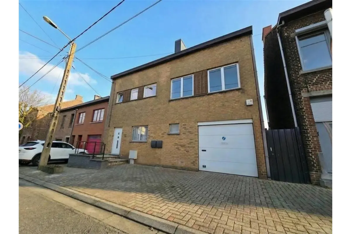 Appartement à louer à Jumet 6040 690.00€ 1 chambres 70.00m² - annonce 711105