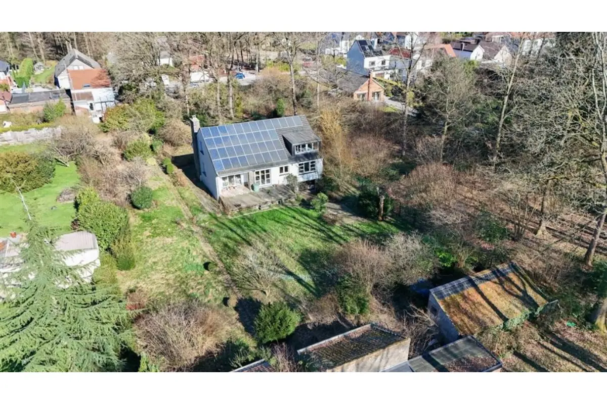 Maison à vendre à Montigny-le-Tilleul 6110 450000.00€ 5 chambres 180.00m² - annonce 710646