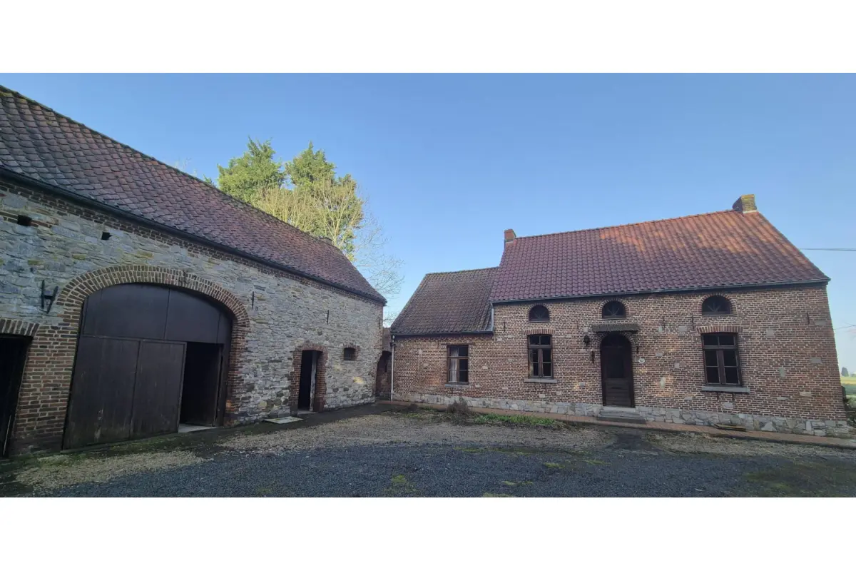Bungalow à vendre à Tourpes 7904 340000.00€ 1 chambres 198.00m² - annonce 711252