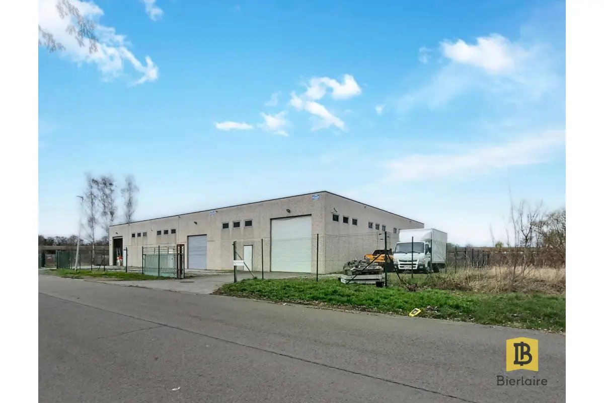 Commerce à vendre à Flénu 7012 350000.00€  chambres 402.00m² - annonce 711241