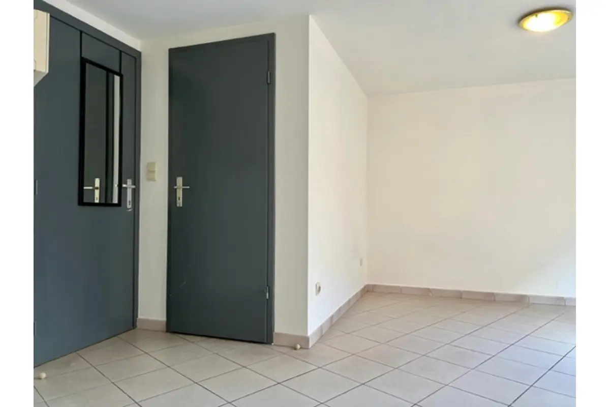 Studio à louer à Mons 7000 425.00€ 0 chambres 25.00m² - annonce 711712