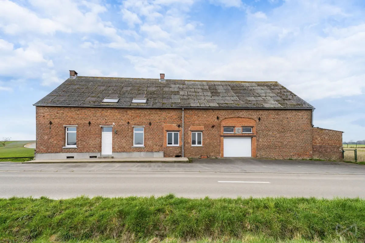 Maison à vendre à Chièvres 7950 345000.00€ 3 chambres 341.00m² - annonce 711925