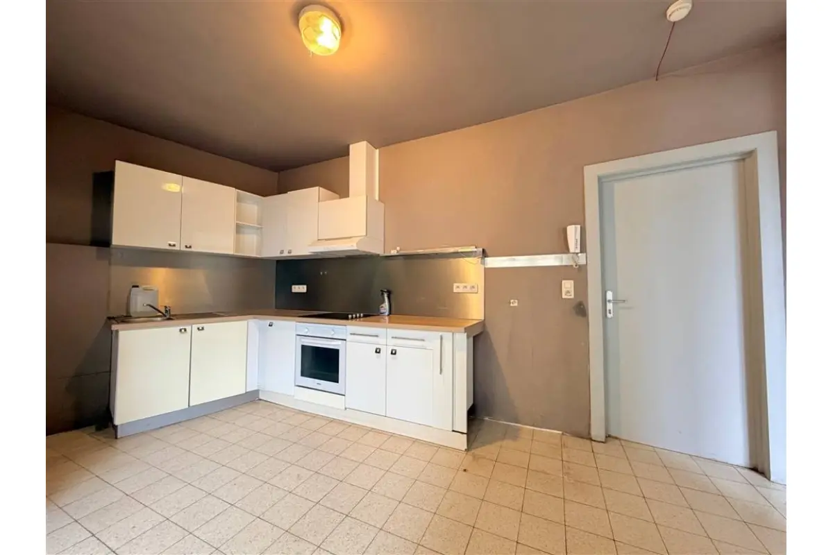 Appartement à  à Tournai 7500 600.00€ 1 chambres 60.00m² - annonce 713545