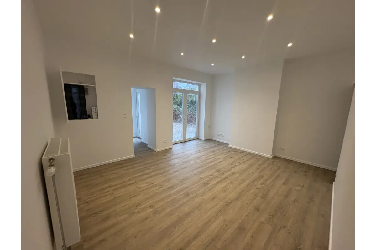 Appartement à louer à Pont-à-Celles 6230 430.00€ 4 chambres 186.00m² - annonce 712785