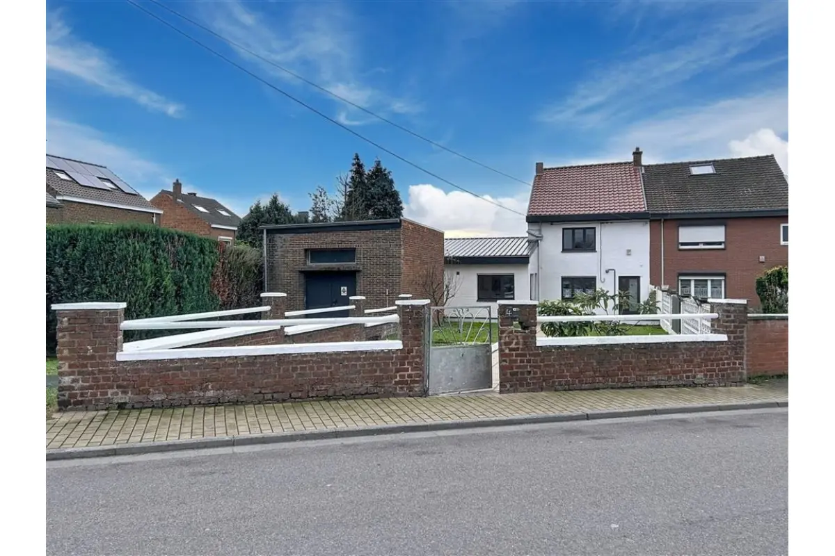 Maison à vendre à Montignies-sur-Sambre 6061 190000.00€ 3 chambres 160.00m² - annonce 715034