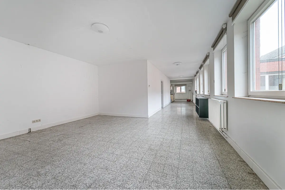 Appartement à vendre à Couillet 6010 128000.00€ 2 chambres 100.00m² - annonce 716038