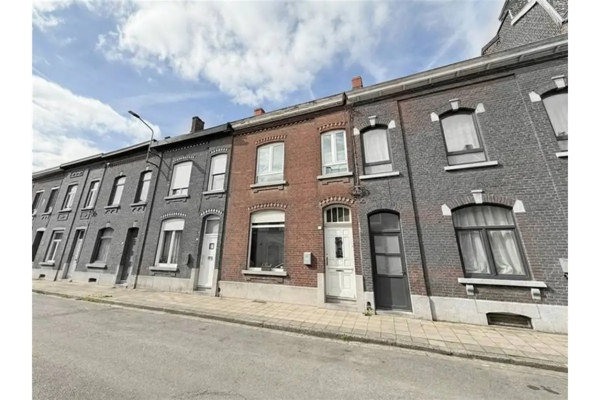 Maison à vendre à Marchienne-au-Pont 6030 119000.00€ 2 chambres 90.00m² - annonce 716210