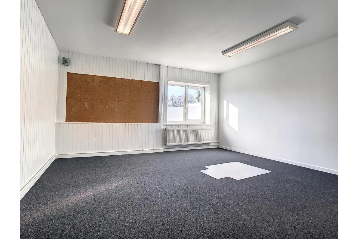 Commerce à louer à Mouscron 7700 375.00€  chambres 25.00m² - annonce 715633