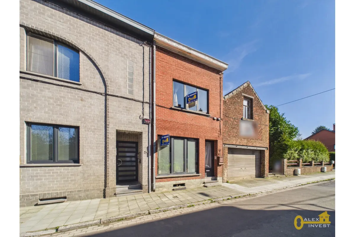 Maison à vendre à Houdeng-Aimeries 7110 145000.00€ 4 chambres 161.00m² - annonce 715825