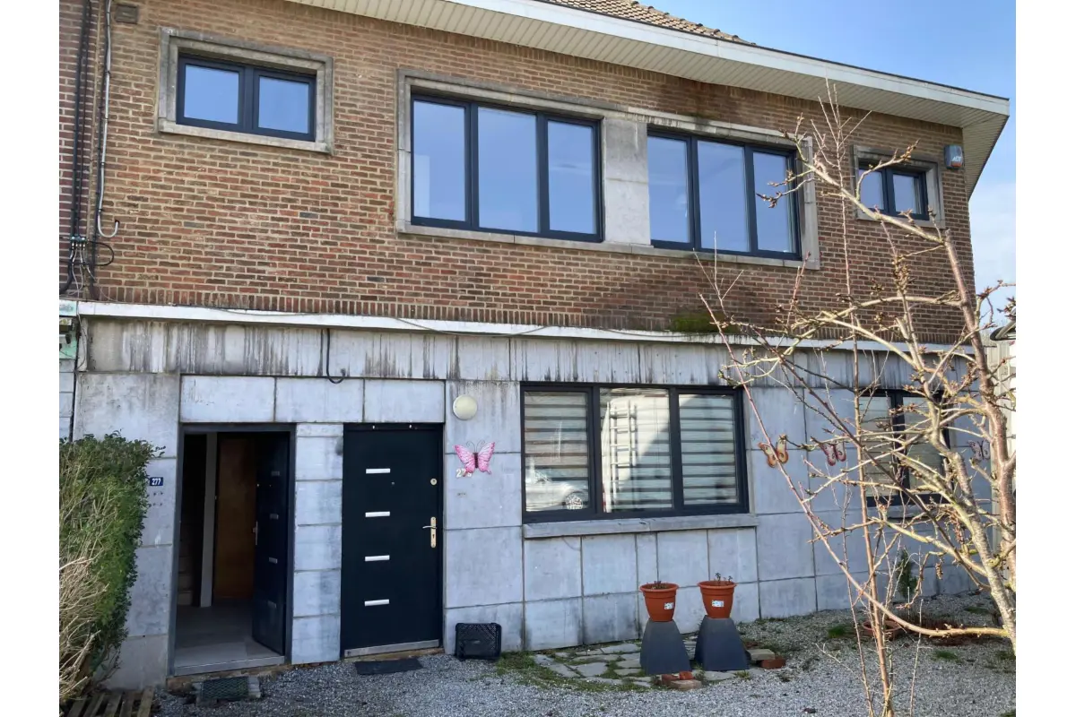 Duplex à louer à Gilly 6060 950.00€ 3 chambres 126.00m² - annonce 715636