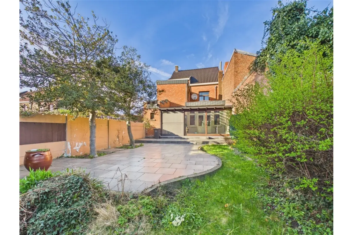 Maison à vendre à Péruwelz 7600 259000.00€ 5 chambres 305.00m² - annonce 716805