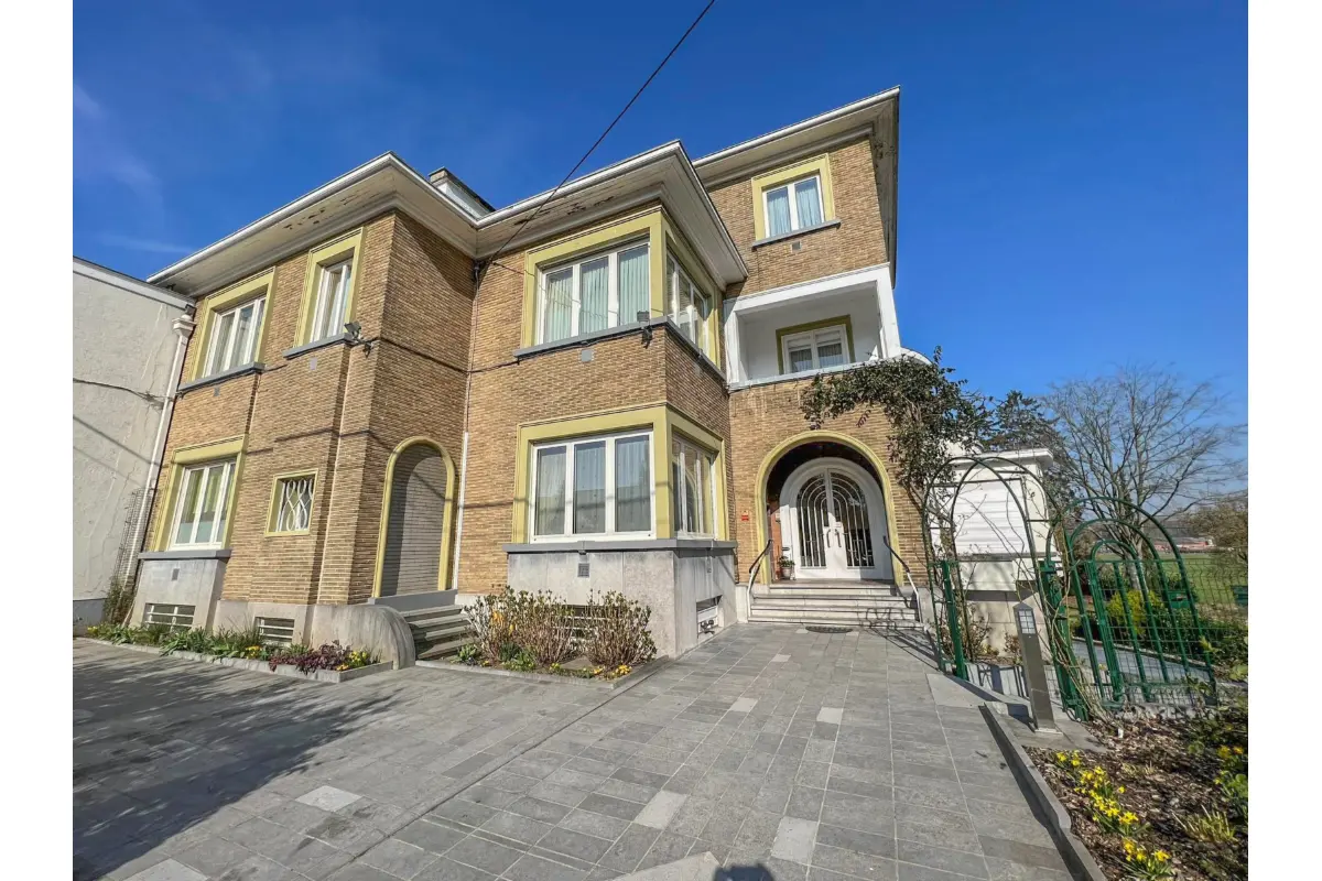 Maison à vendre à Binche 7130 780000.00€ 6 chambres 806.00m² - annonce 716518
