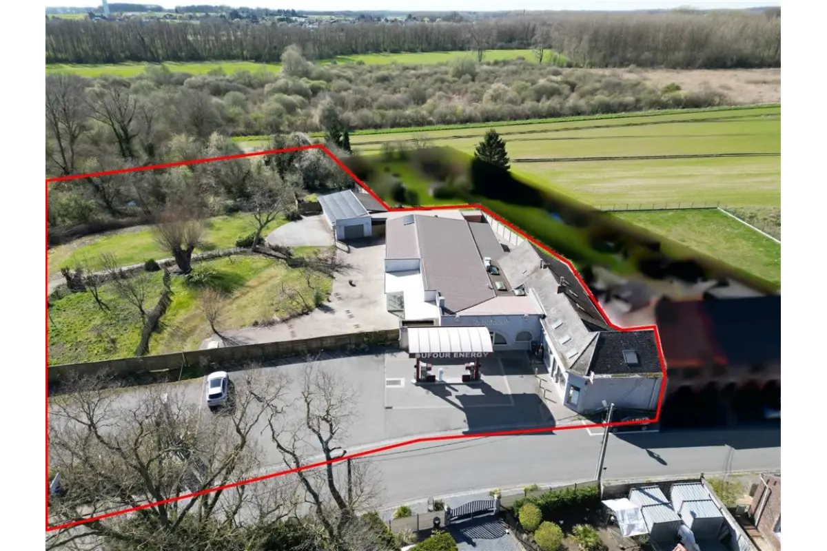 Immeuble de rapport - Immeuble à appartement à  à Laplaigne 7622 475000.00€  chambres m² - annonce 717980