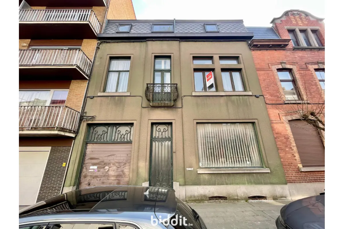 Maison à vendre à La Louvière 7100 95000.00€ 4 chambres 135.00m² - annonce 718894