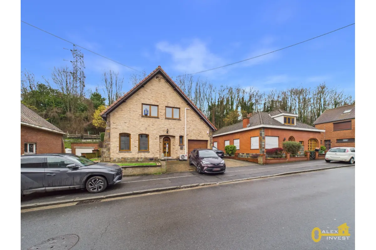 Villa à vendre à La Louvière 7100 289000.00€ 3 chambres 199.00m² - annonce 718897