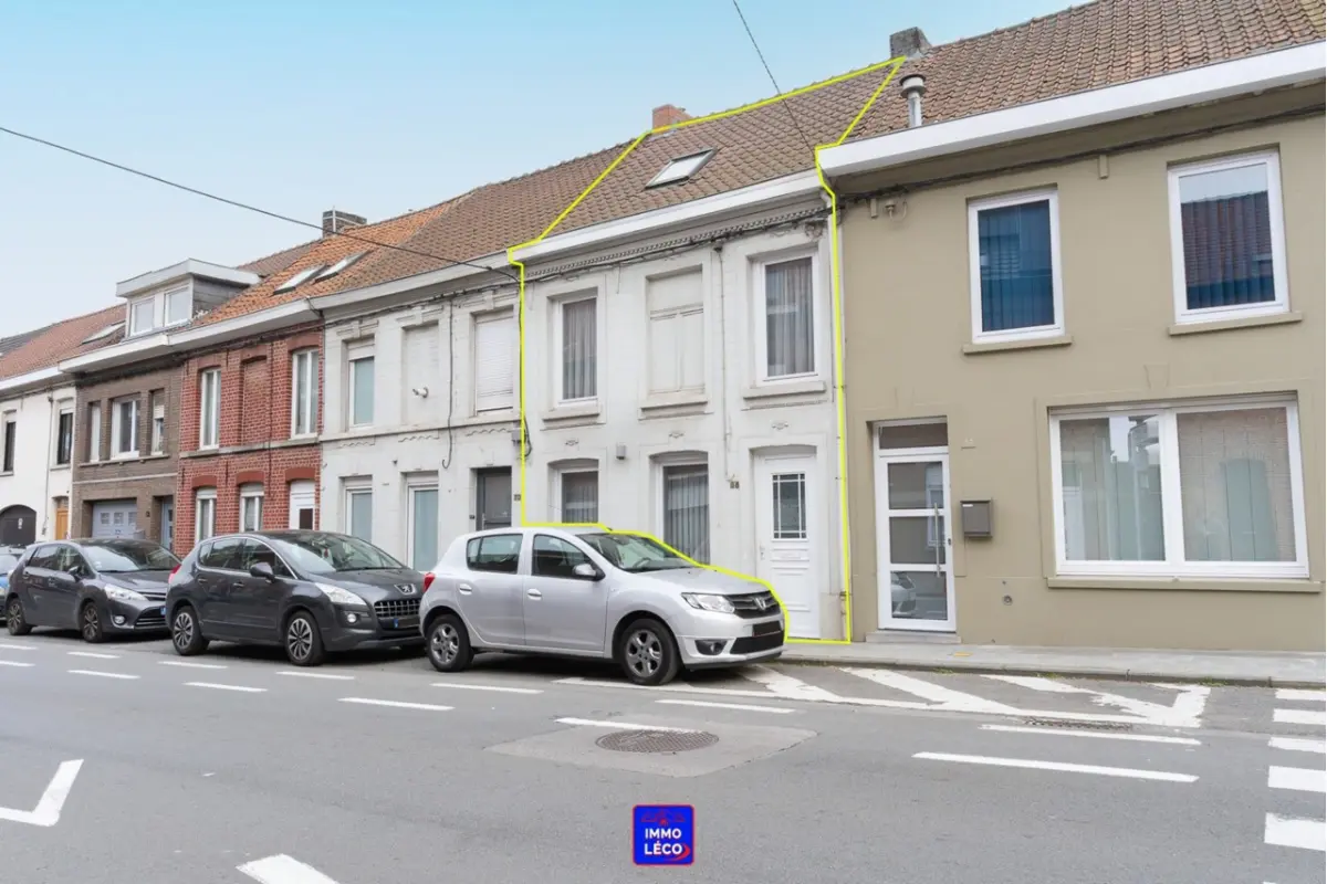 Immeuble de rapport - Immeuble à appartement à vendre à Mouscron 7700 129000.00€ 2 chambres 129.00m² - annonce 720120