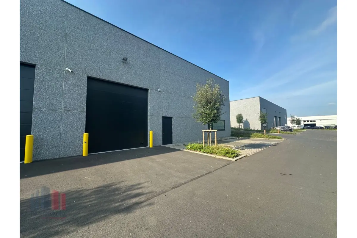 Commerce à louer à Mouscron 7700 1250.00€  chambres 233.00m² - annonce 720013