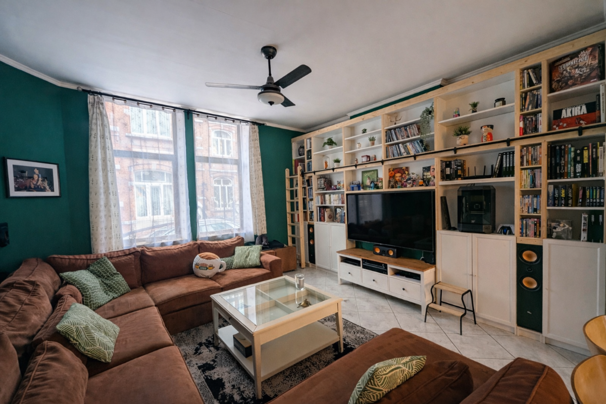 Maison à vendre à Châtelet 6200 249000.00€ 3 chambres 261.00m² - annonce 721083
