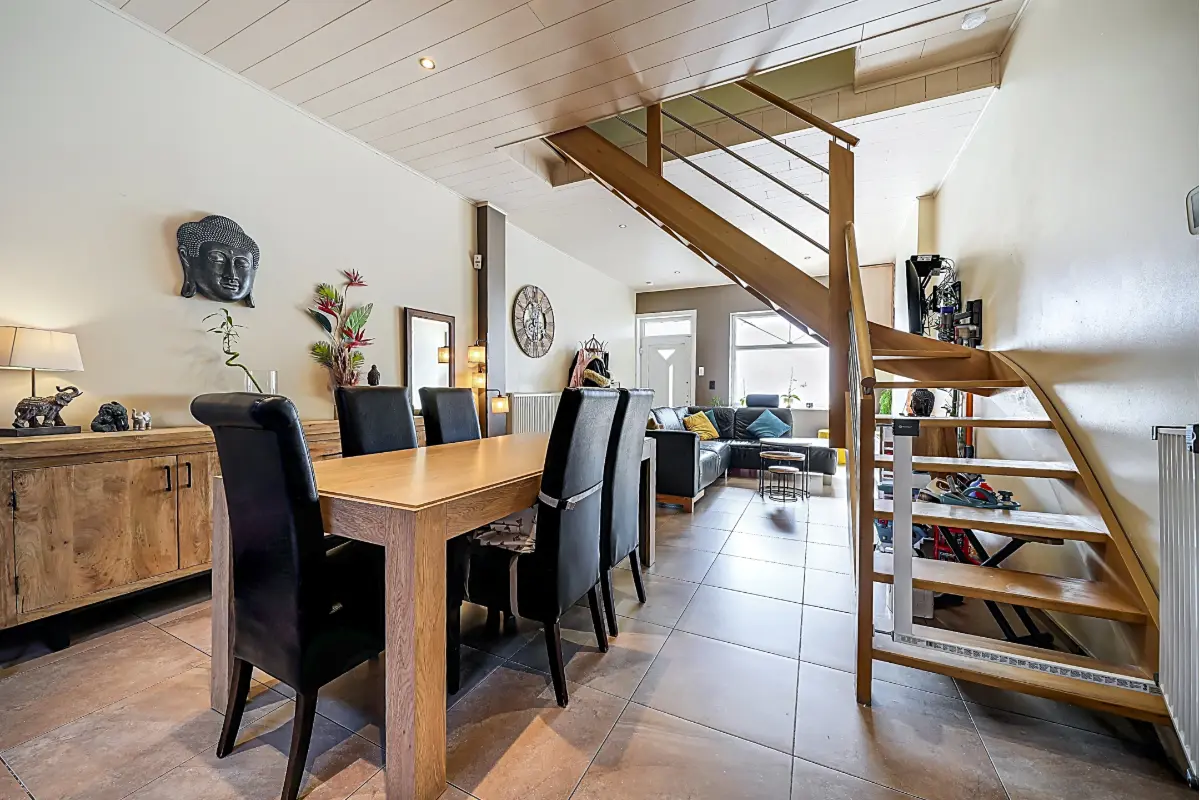 Maison à vendre à Marcinelle 6001 230000.00€ 3 chambres 104.00m² - annonce 721399