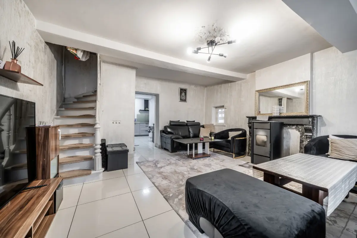 Maison à vendre à Jumet 6040 189000.00€ 4 chambres 143.00m² - annonce 722661