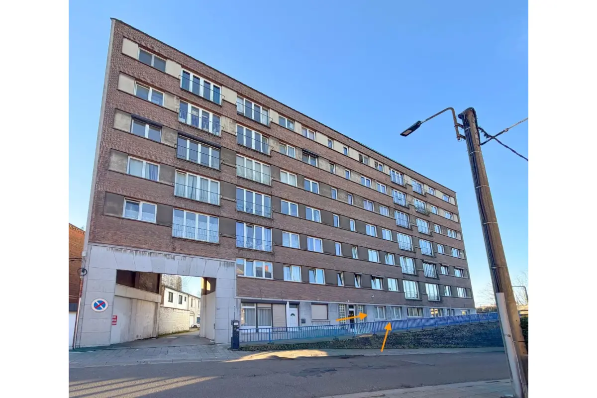 Commerce à vendre à Charleroi 6000 150000.00€  chambres m² - annonce 723337