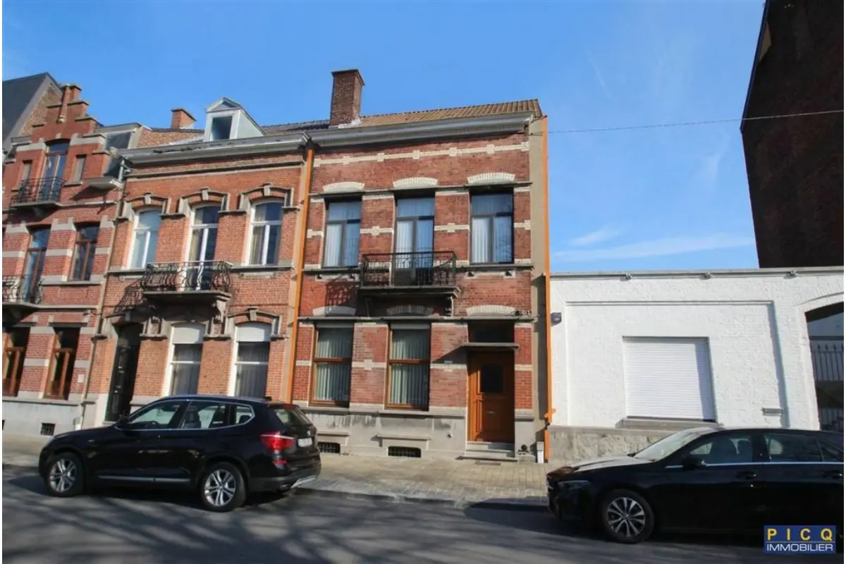Maison à  à Tournai 7500 375000.00€ 4 chambres m² - annonce 723336