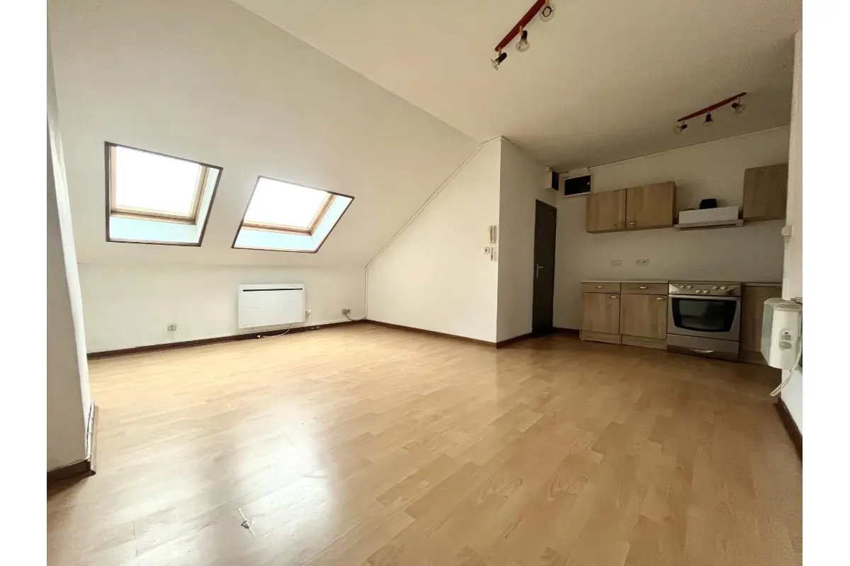 Appartement à louer à Couillet 6010 570.00€ 1 chambres m² - annonce 724900