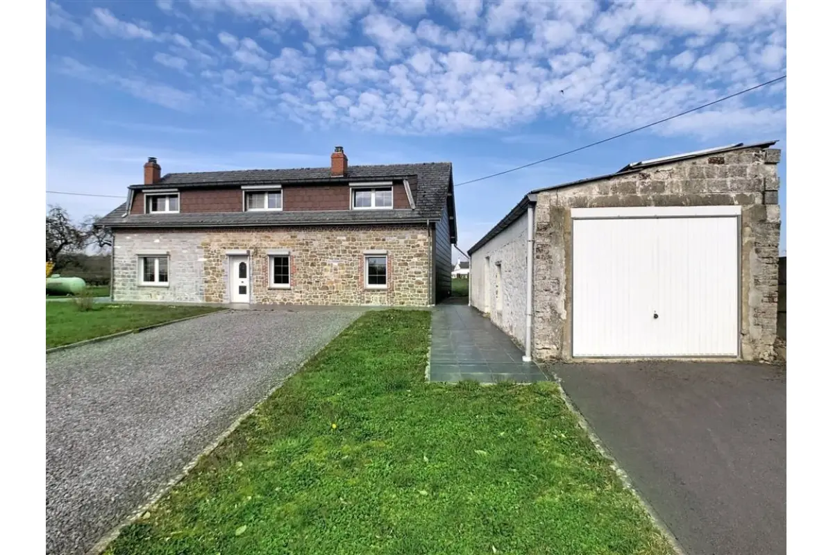Bungalow à vendre à Momignies 6590 210000.00€ 3 chambres 201.00m² - annonce 725349