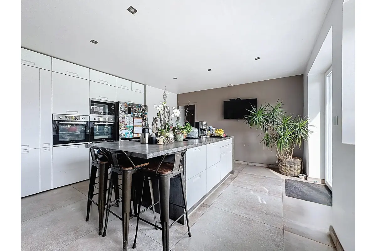 Maison à vendre à Evregnies 7730 429000.00€ 5 chambres 232.00m² - annonce 727517