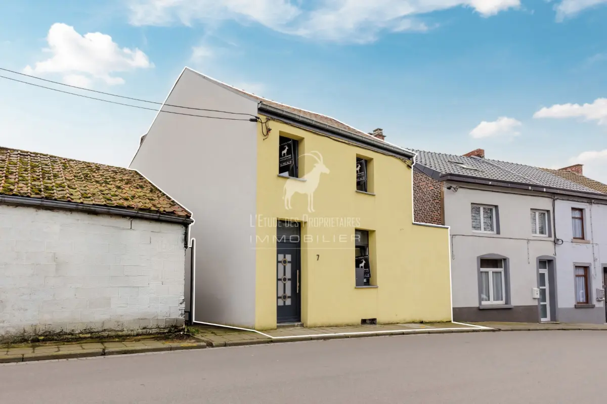 Maison à vendre à Roux 6044 149999.00€ 2 chambres 85.00m² - annonce 728538