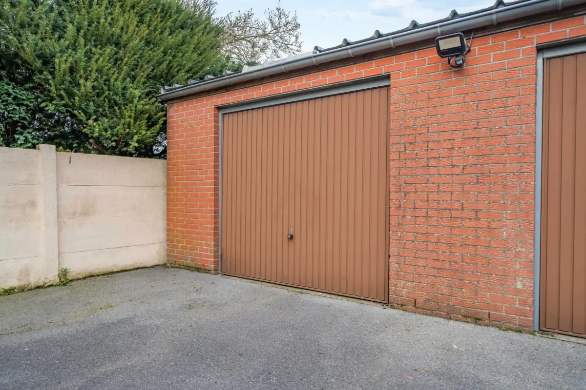 Box à vendre à Dour 7370 15000.00€  chambres m² - annonce 727984