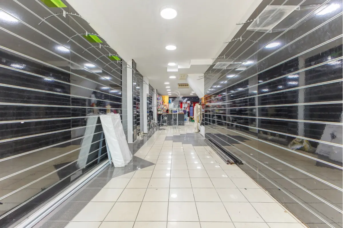 Commerce à vendre à Charleroi 6000 149999.00€  chambres 212.00m² - annonce 728541