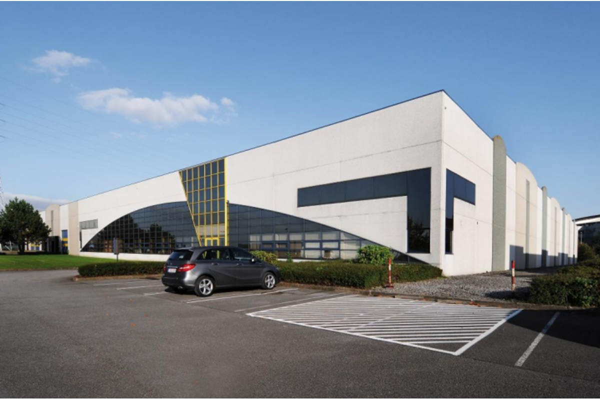 Commerce à louer à Gosselies 6041 34167.00€  chambres 10434.00m² - annonce 728324