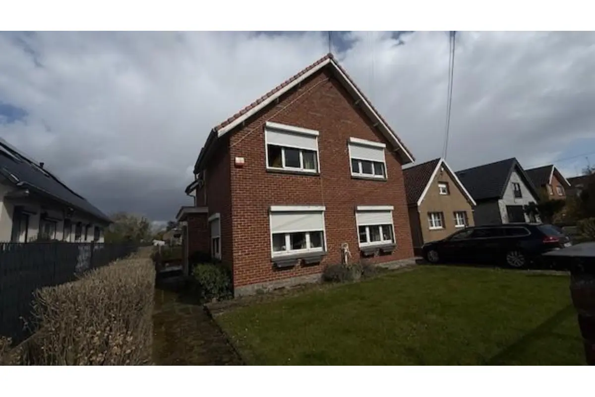 Villa à vendre à Leernes 6142 230000.00€ 3 chambres 131.00m² - annonce 727995