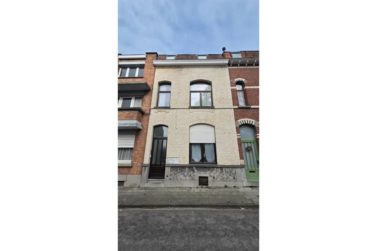 Immeuble de rapport - Immeuble à appartement à vendre à Tournai 7500 239000.00€ 3 chambres m² - annonce 729648