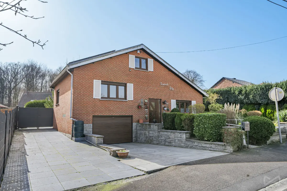 Villa à vendre à Morlanwelz 7140 320000.00€ 4 chambres 122.00m² - annonce 729698