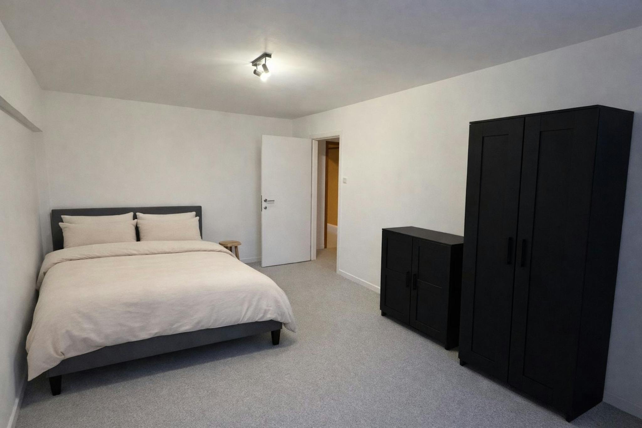 Appartement à louer à Couillet 6010 600.00€ 1 chambres 12.00m² - annonce 794833