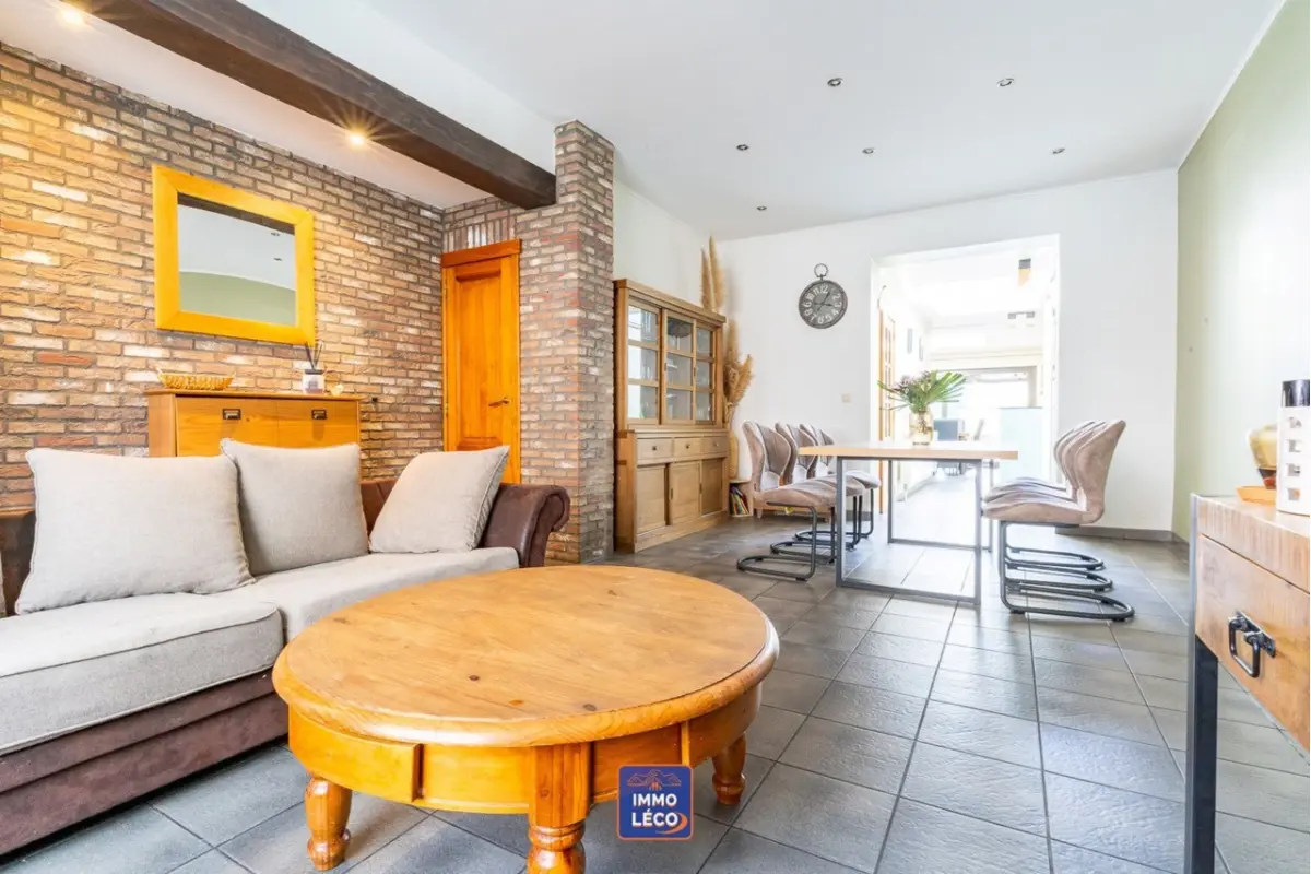 Maison à vendre à Luingne 7700 269000.00€ 3 chambres 220.00m² - annonce 732201