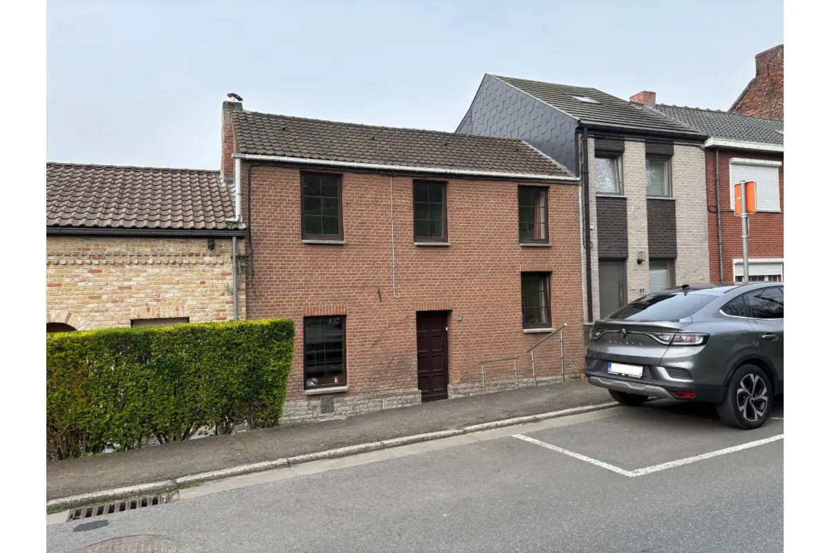 Maison à vendre à Strépy-Bracquegnies 7110 165000.00€ 3 chambres m² - annonce 732309